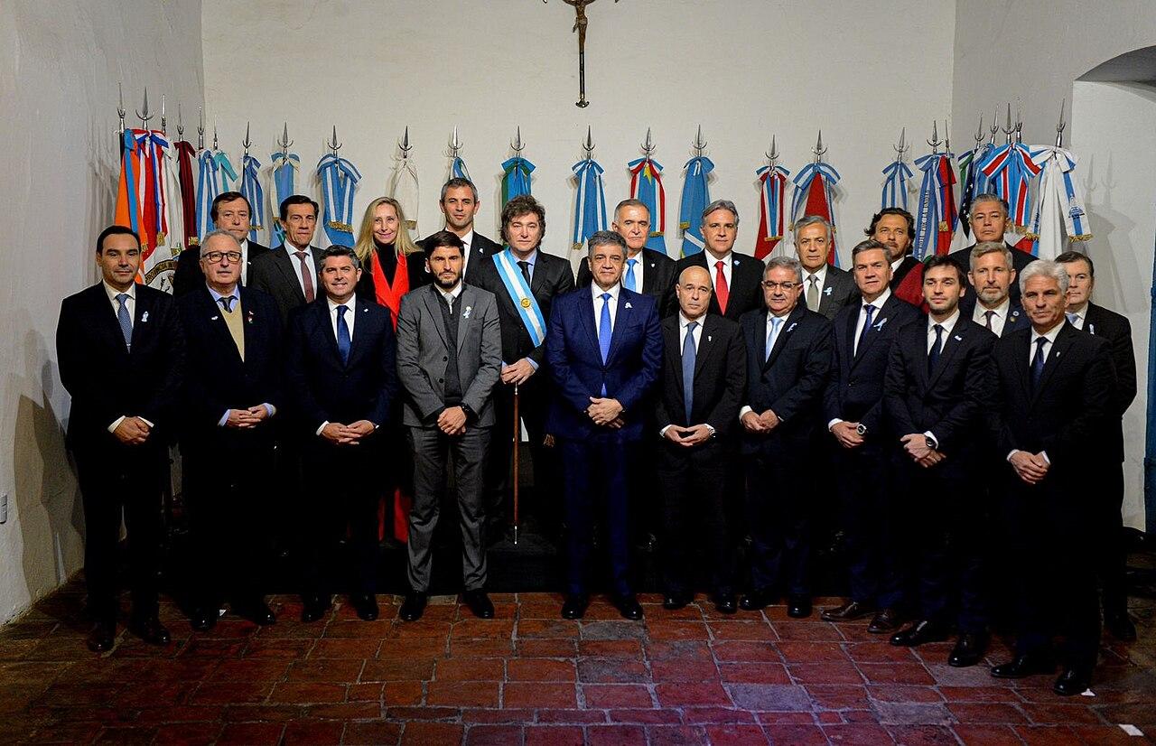 El Gobierno acelera el acuerdo con diez gobernadores para garantizar la reelección de Milei en 2027