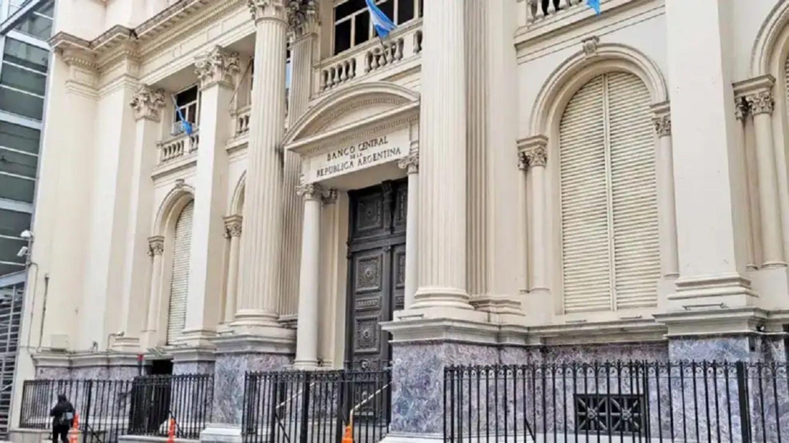 Riesgo país y Merval cerraron mal septiembre