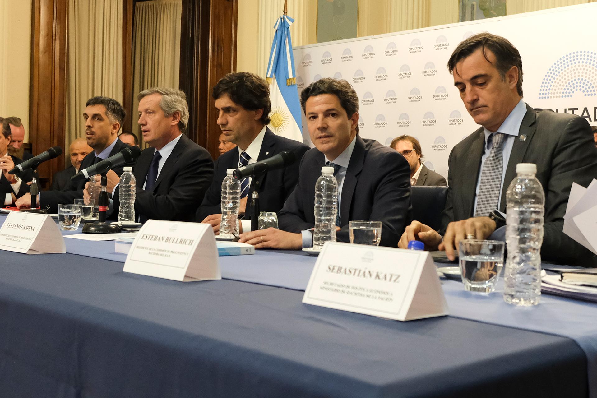 Hernán Lacunza se lanza como precandidato del PRO con el guiño de Macri para enfrentar a Milei en 2027