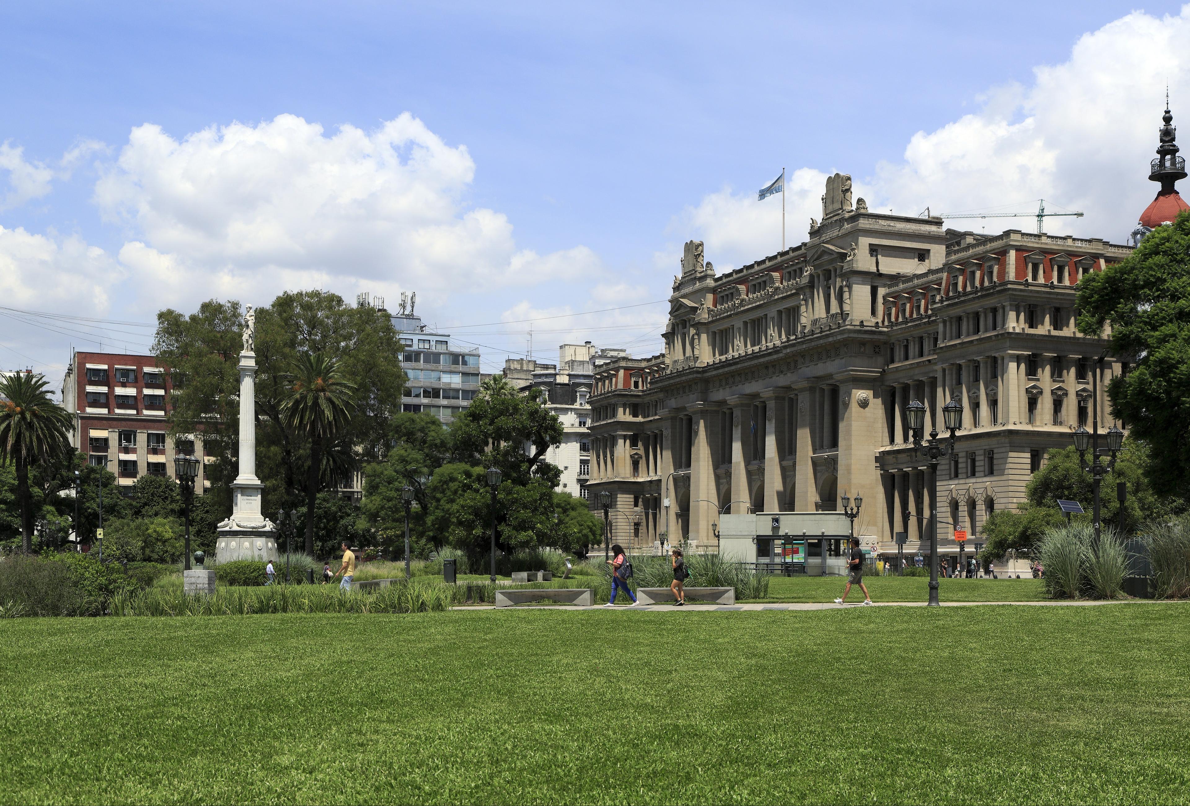 La Corte Suprema revocó un aumento de indemnización a un trabajador accidentado por violar el principio de reformatio in peius